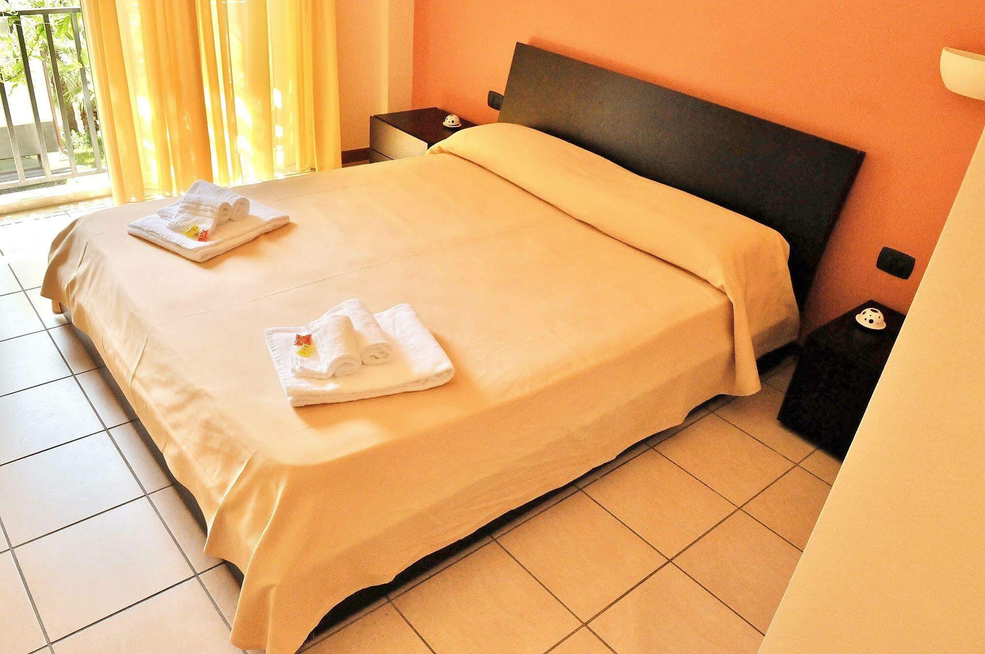 Hotel Rasula Alta 그라비나 디 카타니아 외부 사진